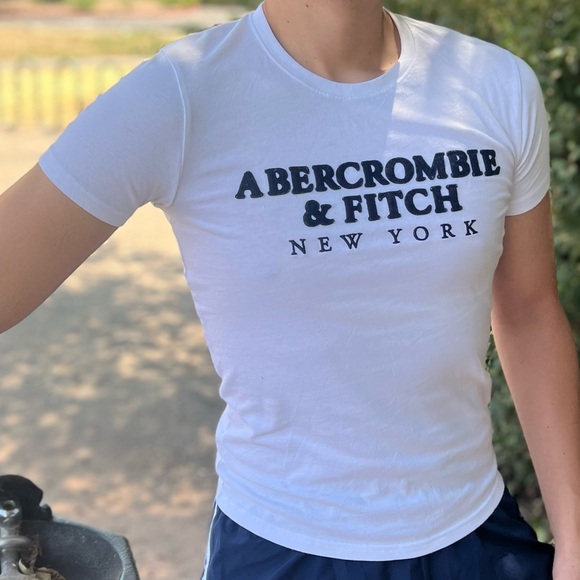 ABERCROMBIE MEN SOFT A&F COLLECTION T SHIRT WHITE NAVY BLUE APPLIQUÉ EMBLEM LOGO - Picture 6 of 16